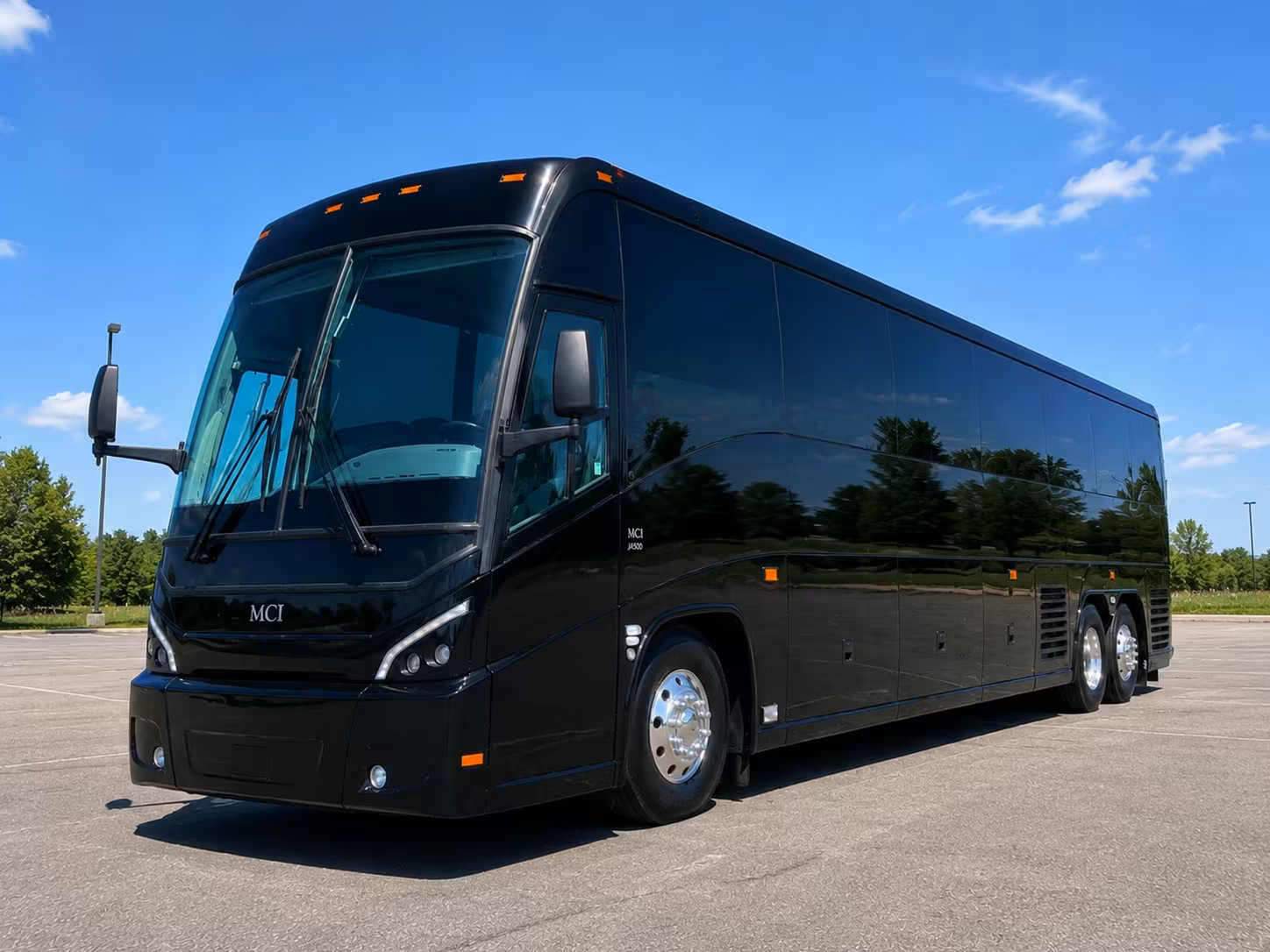 shuttle buses from waterford to mohegan sun arena and bridgeport