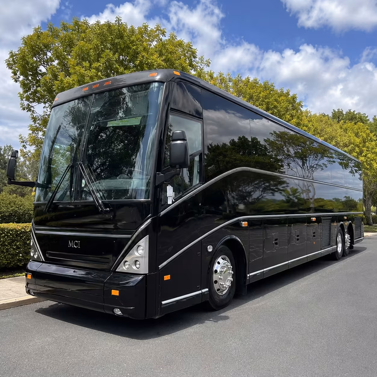 waterford concert shuttle buses to mohegan sun arena